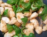簡単！鶏ささみとピーマンの梅わさび炒め♪作り方5写真