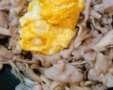 簡単！美味！豚バラまいたけ卵の中華風炒め作り方4写真