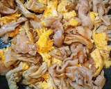 簡単！美味！豚バラまいたけ卵の中華風炒め作り方5写真