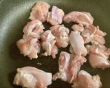 超簡単鶏とオリーブの白ワイン煮こみ作り方2写真