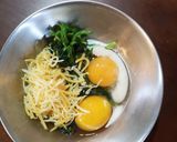 基本の材料4つ☆簡単チーズ入りオムレツ作り方1写真
