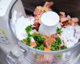 鶏もも肉のジューシープリプリソーセージ作り方1写真