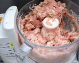 鶏もも肉のジューシープリプリソーセージ作り方3写真