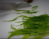 食べるラー油と揚げネギのパスタ作り方1写真