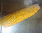 鶏ひき肉とコーンの 簡単肉団子作り方1写真