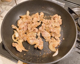 りんごとはちみつで！生姜焼き丼作り方7写真