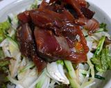 カツオのにんにく醤油漬けサラダ作り方9写真