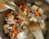 シロさんの生姜風味筑前煮『何食べ』#26作り方8写真