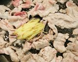 キャベツと豚肉のガーリックパスタ作り方1写真