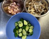豚バラとキノコと胡瓜の四川風いため作り方1写真