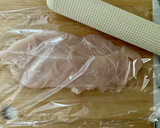 冷めてもおいしいささみの梅肉しそ巻き作り方1写真