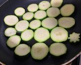 ズッキーニの粉チーズ焼き☆作り方2写真
