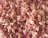 作り置きにも！鶏モモ肉１枚で甘辛そぼろ作り方1写真