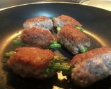 簡単！甘辛だれ♪豚ひき肉のインゲン巻き作り方3写真