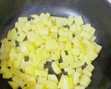バジル塩で！カリカリじゃがいもと鶏肉炒め作り方1写真
