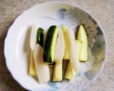 ズッキーニと大根の漬物作り方1写真