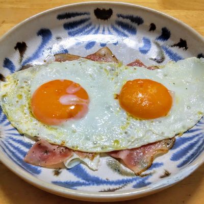 Neo目玉焼き！でベーコンエッグ by オヤジの仕事場ゴハン