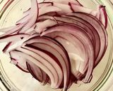 簡単！レッドオニオンのピクルス作り方1写真