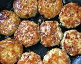 鶏ひき肉と豆腐・キノコの照り焼きつくね☆作り方11写真
