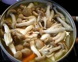 鶏肉とたっぷり野菜の温か♫コンソメスープ作り方4写真
