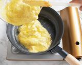 ふわふわ♡しらすとチーズのスフレオムレツ作り方8写真