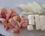 鶏肉と豆腐の卵とじ作り方1写真