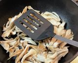 舞茸とわかめのおろし生姜酢あえ作り方3写真