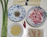 素麺・しらたきとベーコン・アスパラの炒め作り方1写真