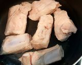 炊飯器でスペアリブの炊き込みご飯。作り方1写真