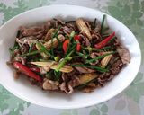 ニンニクの芽と牛肉のオイスターソース炒め作り方4写真