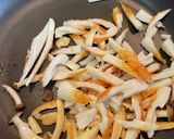 すぐ出来るセロリの葉と竹輪のカレー粉炒め作り方4写真