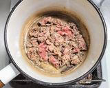 牛肉とトマトにレタスのスープ作り方2写真