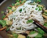 キャベツとオイルサーディンの味噌焼うどん作り方2写真