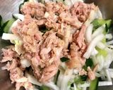 大根、キュウリ、ツナのマヨ梅肉サラダ作り方2写真