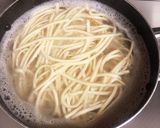 簡単　レトルトカレーでカレーうどん作り方1写真