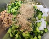 超簡単！夏バテ防止！納豆のねばねばサラダ作り方3写真