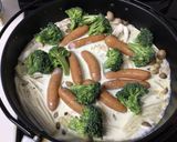 ソーセージとキノコのシュクメルリ風作り方3写真