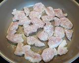 鶏むねとじゃがいもとアスパラの塩昆布炒め作り方4写真