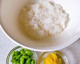 お弁当に★たくあんと枝豆のごまおにぎり作り方1写真