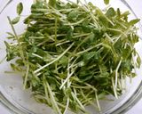レンジで簡単！豚バラ豆苗作り方3写真