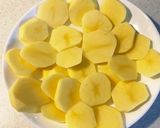 ジャガイモとトマトのチーズ焼き作り方1写真