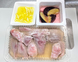 マグロと冷凍揚げなすのハチミツ漬け丼作り方2写真