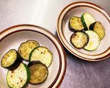ナスとズッキーニのレトルトカレーグラタン作り方1写真