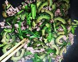 ゴーヤとニラのひき肉みそ炒め作り方6写真