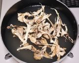 ヒルナンデス☆乾燥舞茸・油揚げの味噌汁作り方10写真