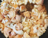 たっぷりタマネギと鶏肉のバター醤油炒め作り方5写真