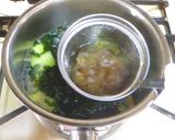 ズッキーニとわかめのお味噌汁♪作り方4写真
