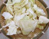 インスタントラーメンに乗せるキャベツ作り方1写真