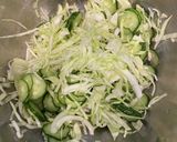 胡瓜とキャベツの塩揉み『何食べ』#84作り方2写真