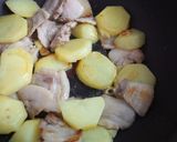 豚バラ・じゃが芋の甜麺醤炒め♪10分主菜作り方5写真